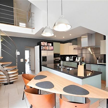 Big And Comfortable Triplex In Knokke 外观 照片