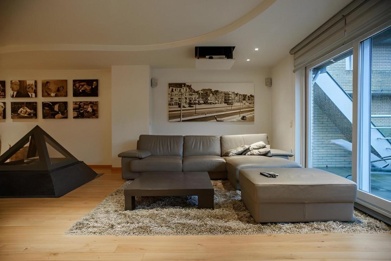 Big And Comfortable Triplex In Knokke 外观 照片