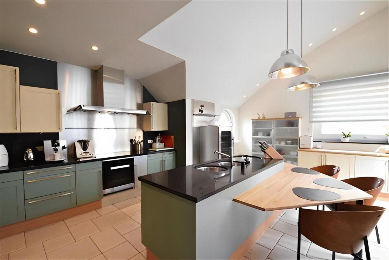 Big And Comfortable Triplex In Knokke 外观 照片